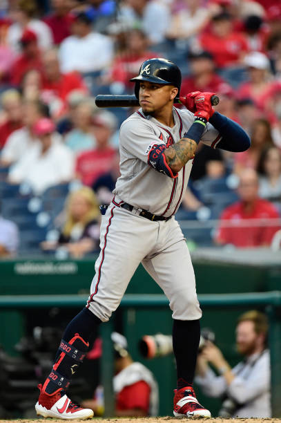 Johan Camargo conecta imparable al jardín izquierdo