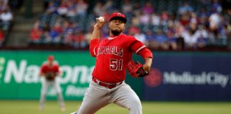 Primer ponche de Jaime Barría en MLB