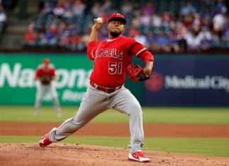 Primer ponche de Jaime Barría en MLB