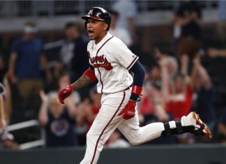 Johan Camargo se reporta a campo de entrenamientos en excelente condición física
