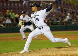 Kenny Hernández recibe permiso para jugar por Panamá