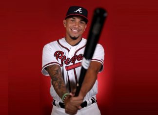 Johan Camargo batea par de dobles frente a los Phillies
