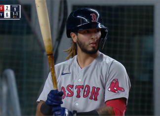 Jonthan Araúz conecta doble ante Aroldis Chapman