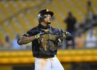 Reacción de Johan Camargo después de ganar el título 2021 para las Águilas Cibaeñas