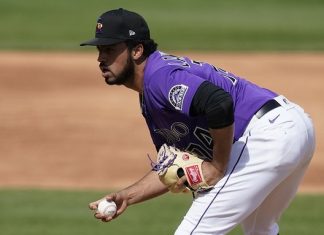 El debut del panameño #66 en MLB: el lanzallamas Justin Lawrence